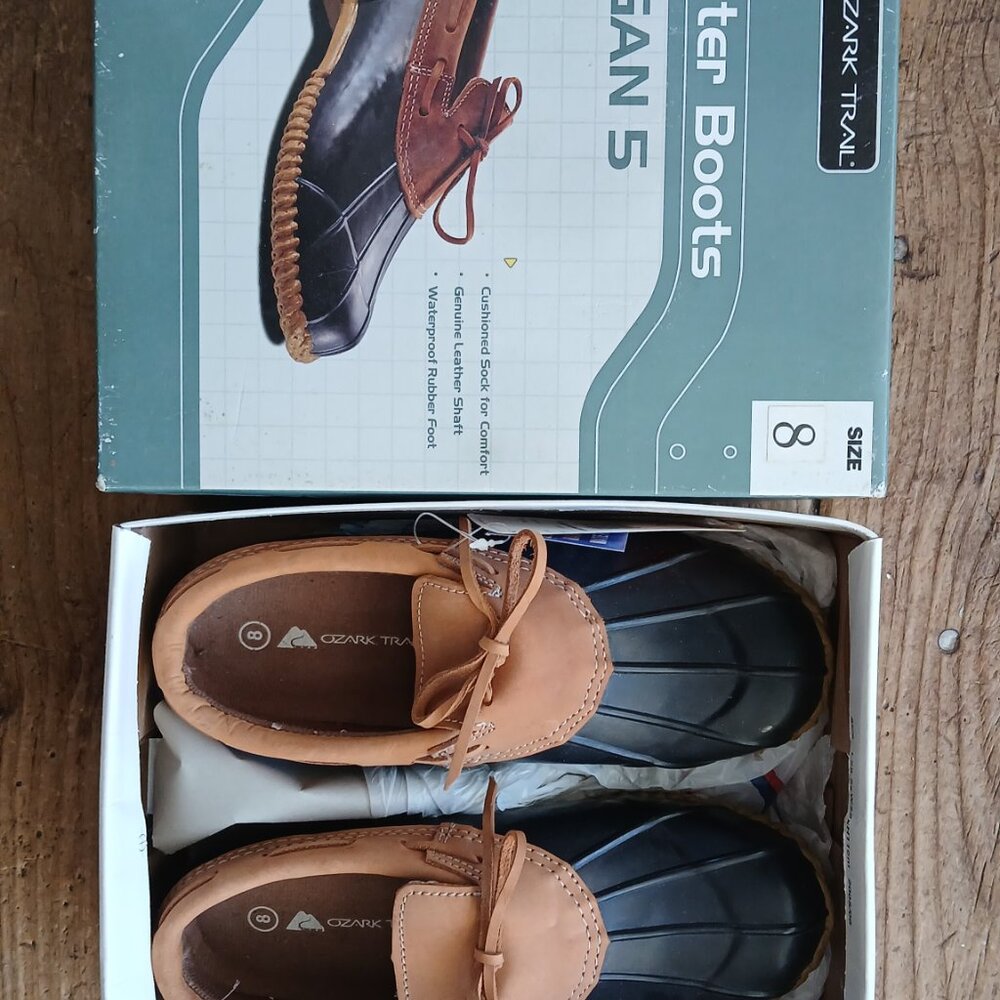 NWT Ozark Trail Megan 5 Leather Duck Boot - Picture 8 of 9